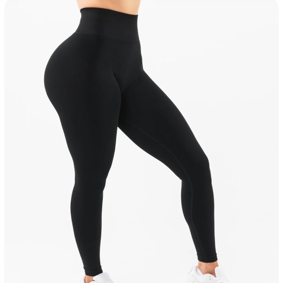 Alphalete Amplify Womens S Small Leggings BLACK Activewear Gym Scrunch NEW - Picture 2 of 8
